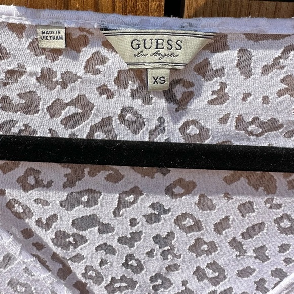 Guess Cheetah Sheer White XS Top - Picture 4 of 6